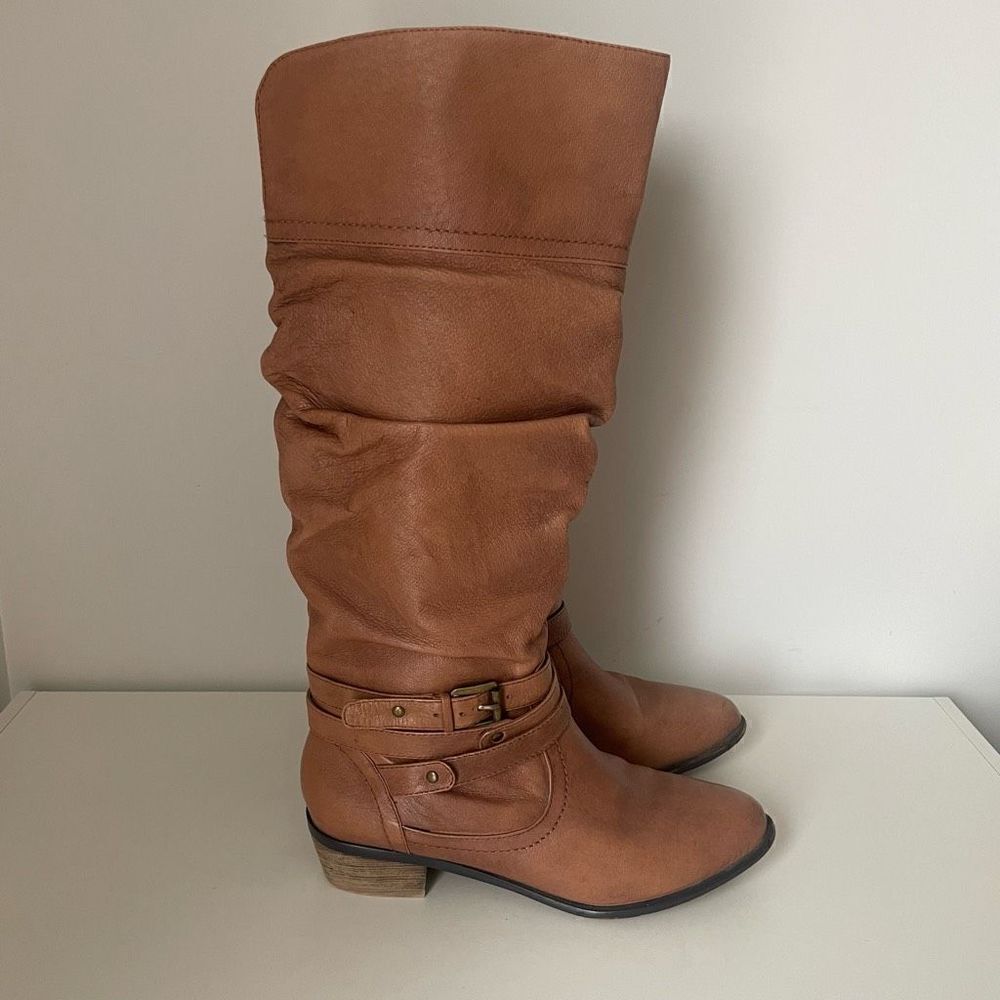 Steve Madden Casstro Knee High Leather Riding Boots Size 6 Low Heel Buckle